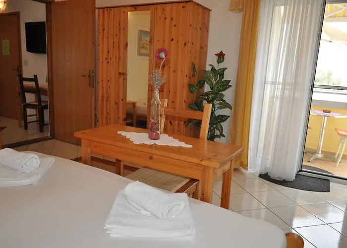 Lav * Привлака