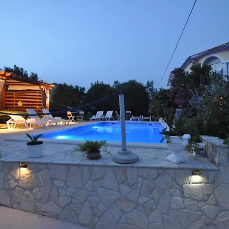 Lav * Privlaka (Zadar)