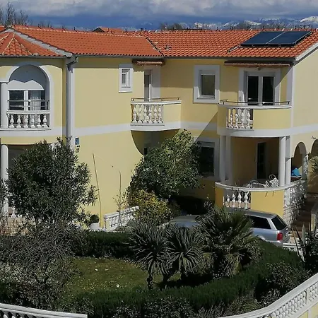 Apartmán Lav *