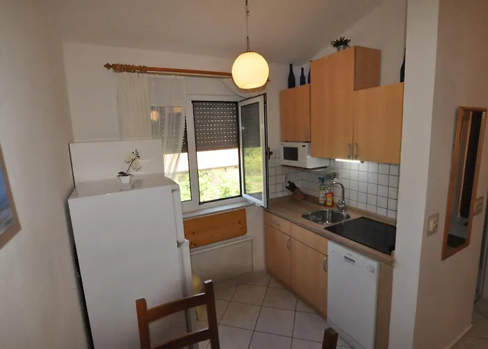 Lav Apartment *